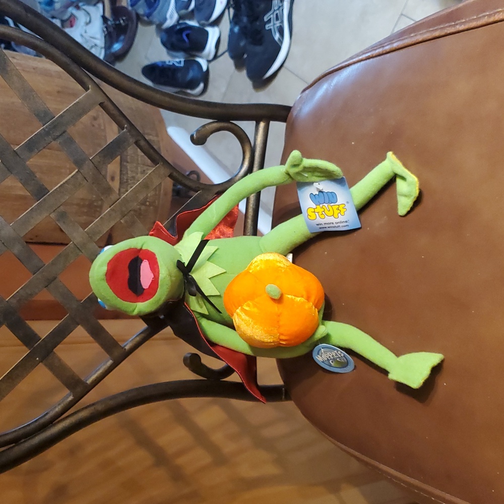 Vintage Kermit the Frog Muppets 16" NWT Pumpkin Halloween Plush Vampire Dracula